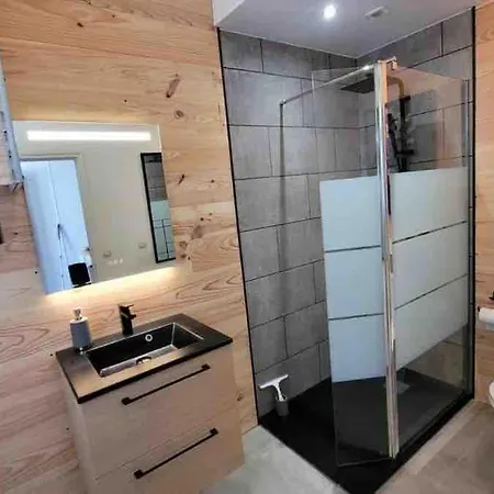 T2 Calme & Pratique A Apartmán *