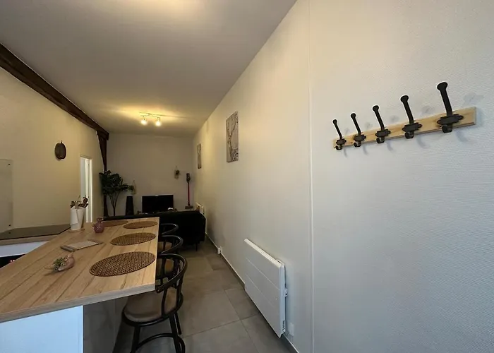 T2 Calme & Pratique A Lägenhet Châlons-en-Champagne